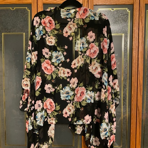 Kimono - Picture 2 of 2